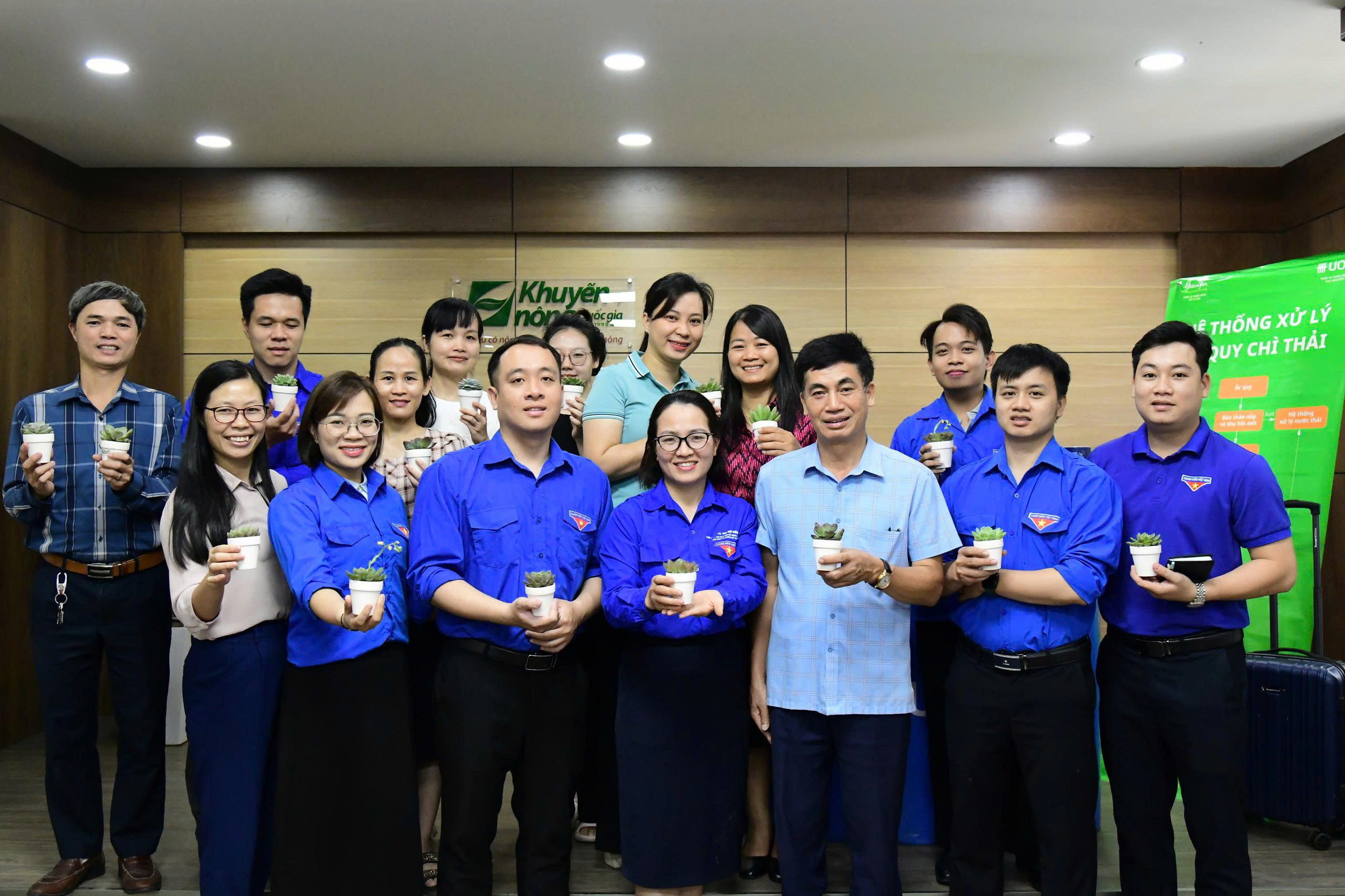 Đoàn TNCS HCM DAGA88 - Link Chính Thức Đá Gà 88 Uy Tín 2026 tổ chức hoạt động “Pin cũ đổi mầm xanh – Môi trường làm việc trong lành”