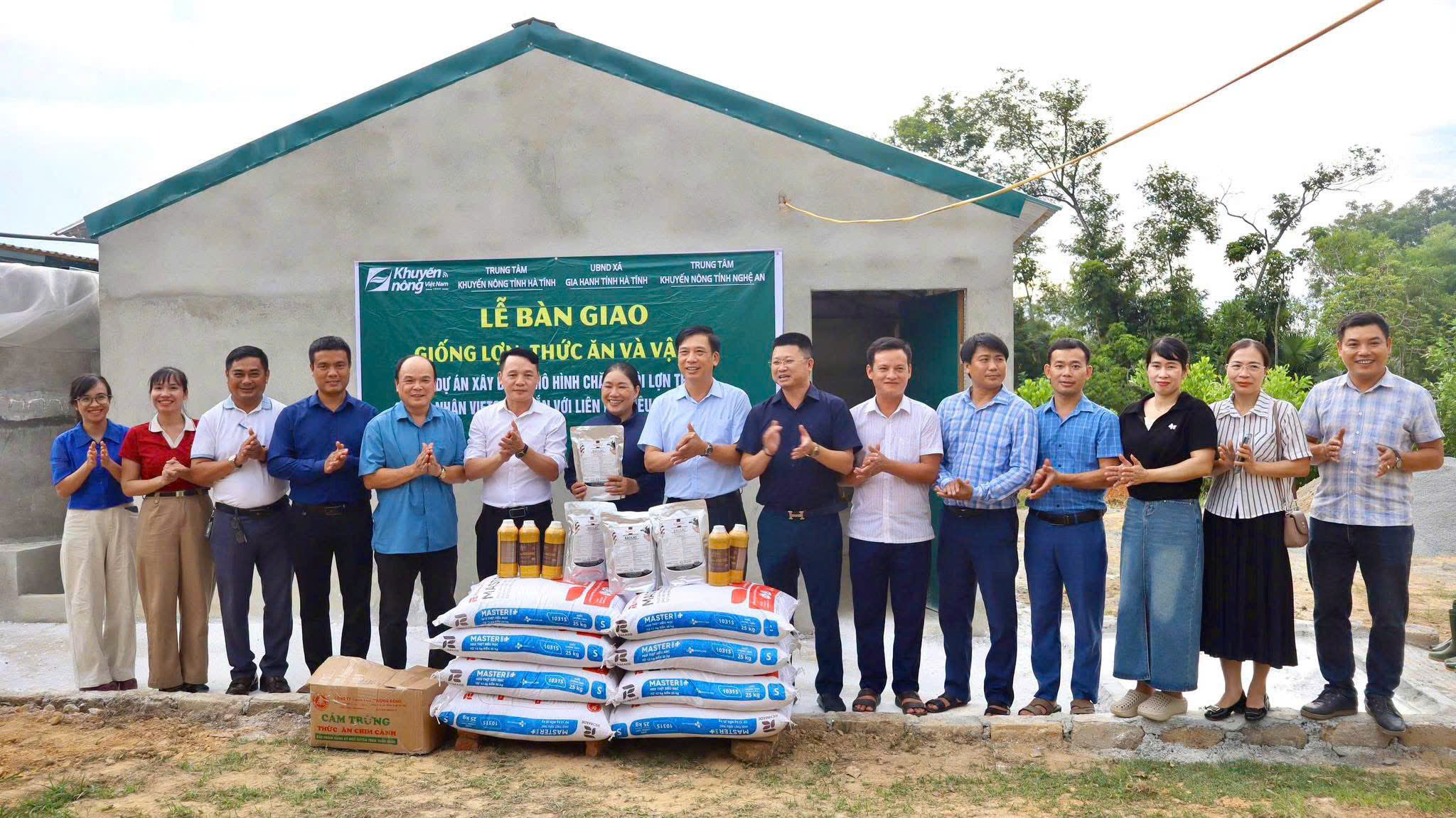Hà Tĩnh Triển khai mô hình Daga88a linkhttps daga88a linkhttps daga88a link lợn thịt đạt chứng nhận VietGAHP gắn với liên kết tiêu thụ sản phẩm