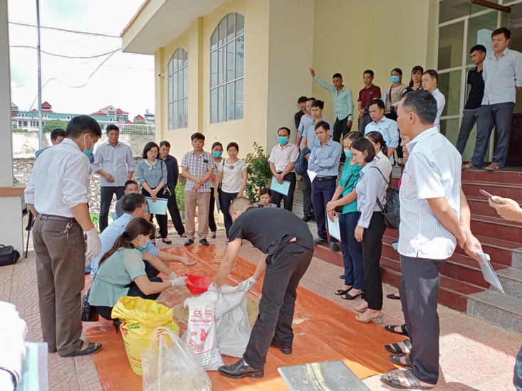 Tập huấn, tư vấn kỹ thuật phối trộn Daga88z net đá gà Thomo hàng đầu tinh cho đàn đại gia súc